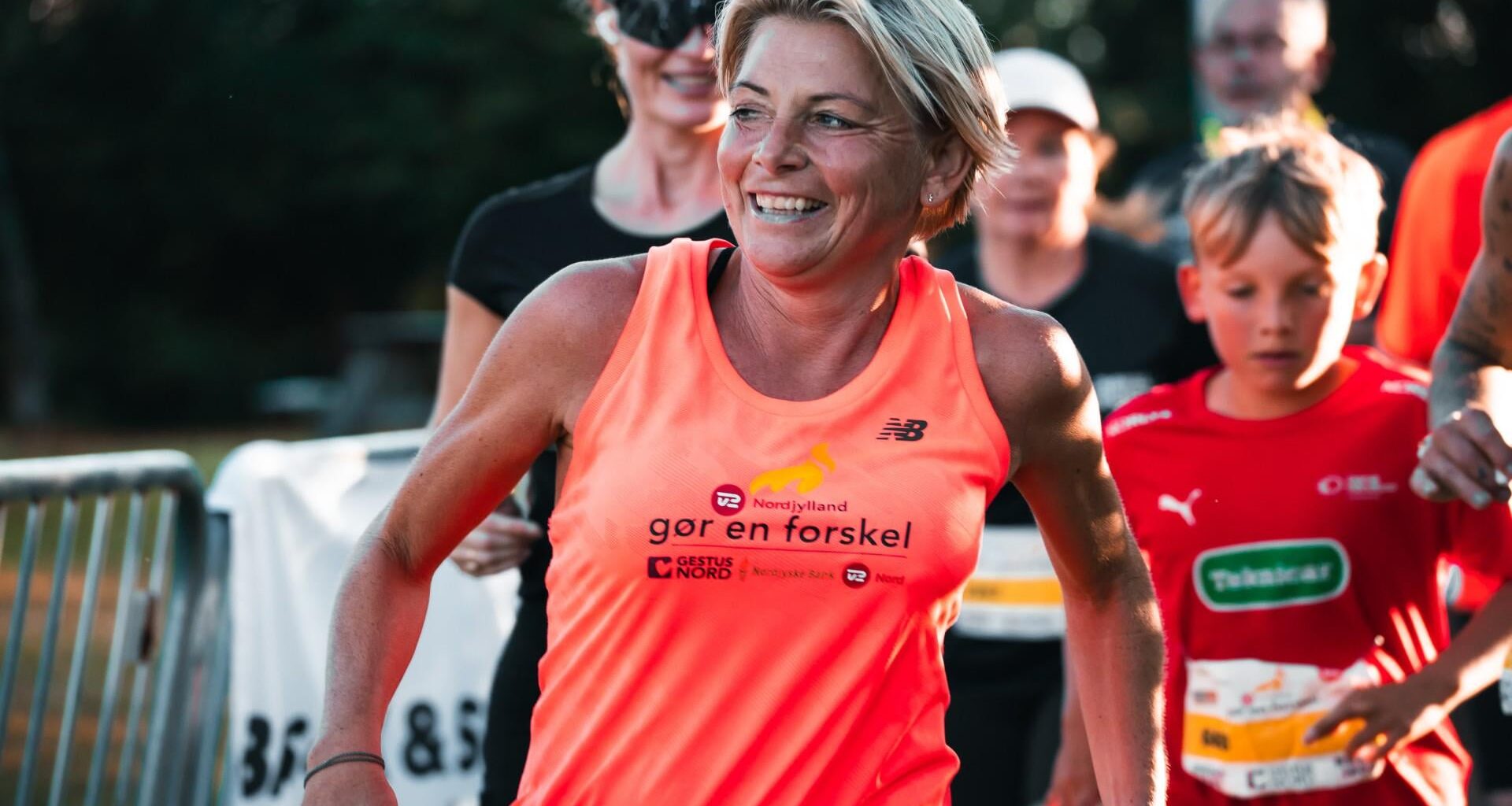 Den nordjyske ultraløber Stine Rex har i nat slået verdensrekorden for 1000 km løb for kvinder på kortest tid.