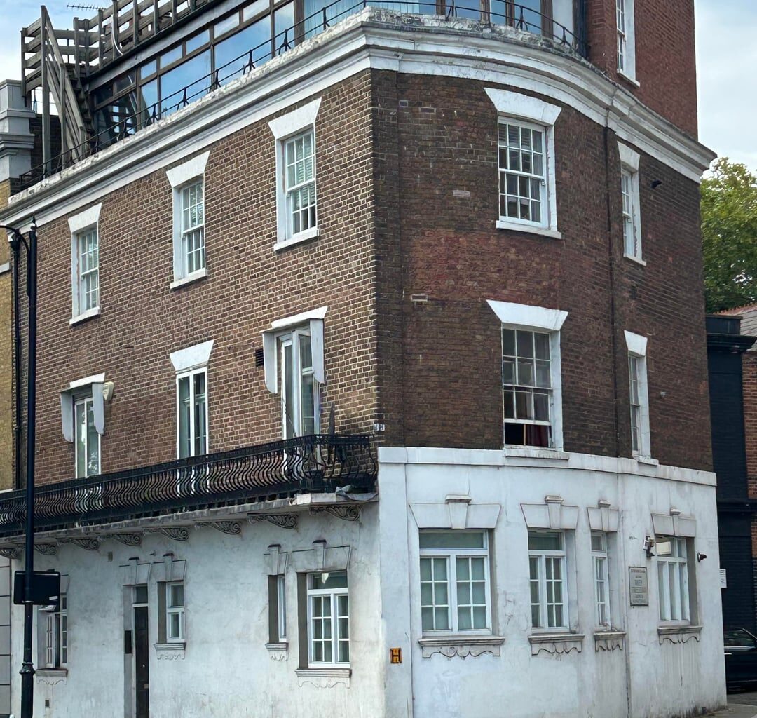 Lost Pubs of London - The Queens Arms, Cheyne Walk SW3