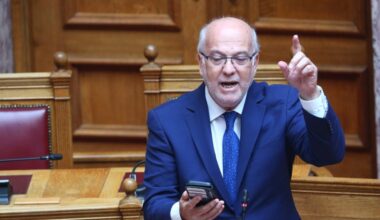 Επιμένει ο Φλωρίδης για αντιδράσεις στα λιμάνια κατά Ισραήλ: Αυτοκτονικές, η Ελλάδα πάνω από τη Γάζα