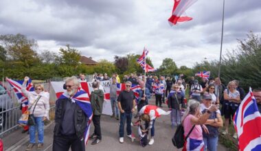 Who is really behind Britain’s anti-refugee protests? – Middle East Monitor