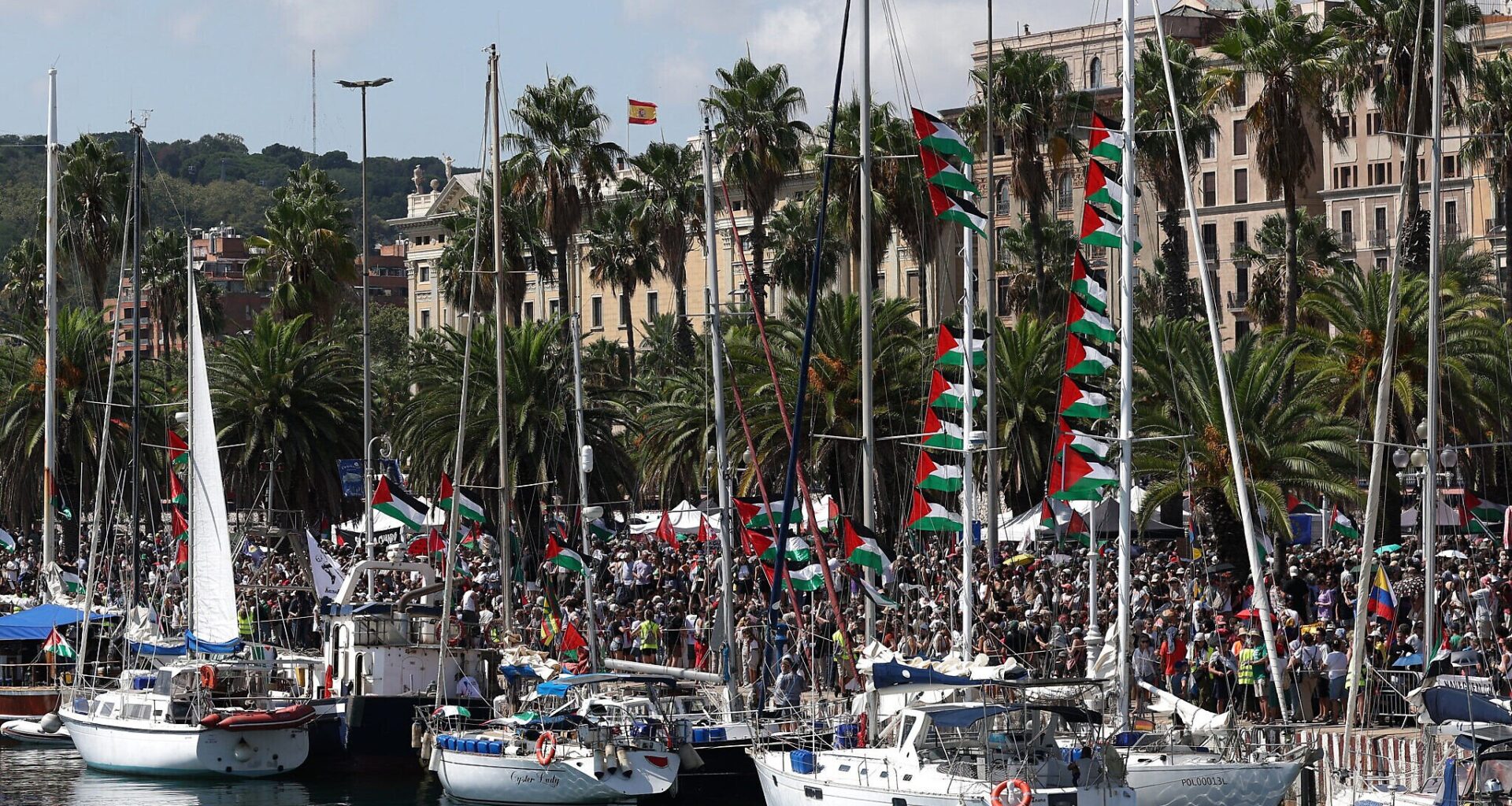 Storm forces Thunberg's blockade-busting Gaza flotilla back to port in Barcelona