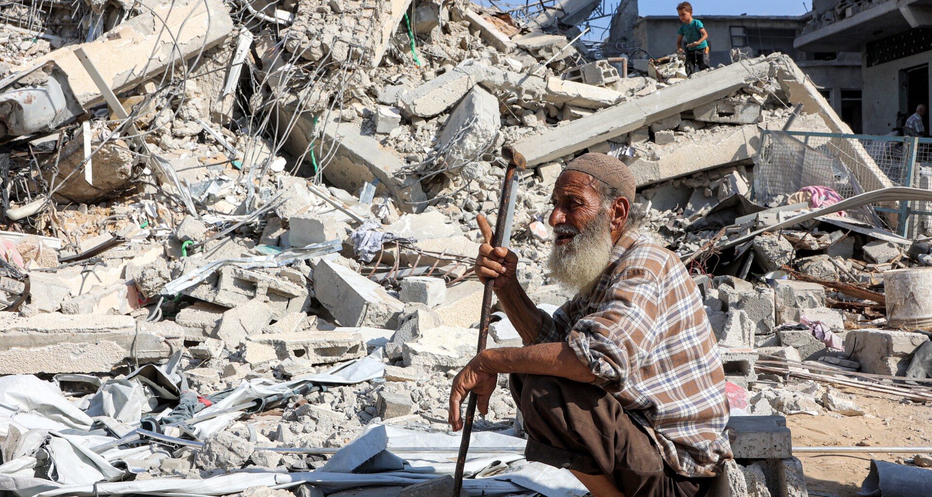 Israel bombs more Gaza City high-rises after forced evacuation orders | Israel-Palestine conflict News