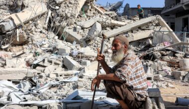 Israel bombs more Gaza City high-rises after forced evacuation orders | Israel-Palestine conflict News