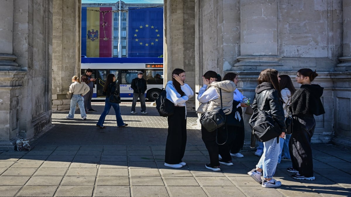 It's pro-EU vs pro-Russia in Moldova as the country heads for an intense parliamentary election – Firstpost