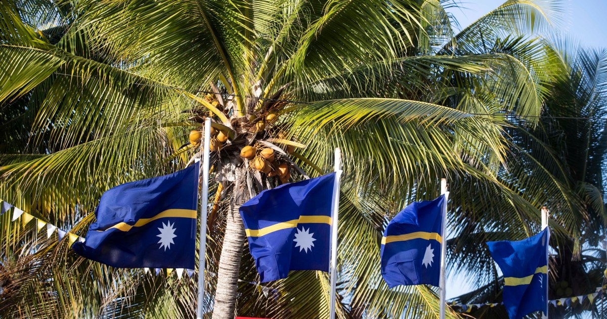 Australia to send hundreds to Nauru in $1.6bn migrant resettlement deal | Migration News