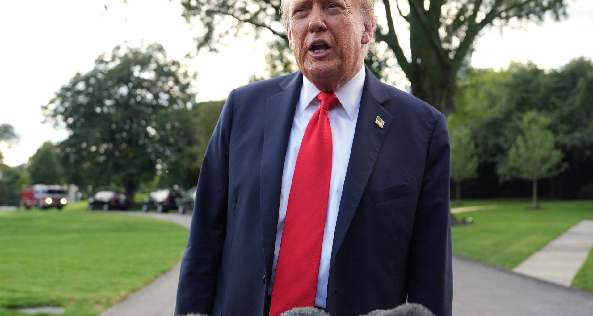 Trump urges NATO countries to halt Russia oil purchases before US sanctions | Russia-Ukraine war News