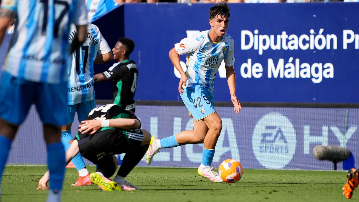 España Sub-20 convoca a Izan Merino y el Málaga se tira de los pelos