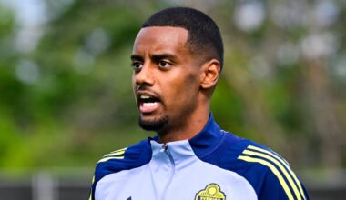 Sweden boss warns Reds of Isak 'risk' as he raises the alarm after Slovenia draw