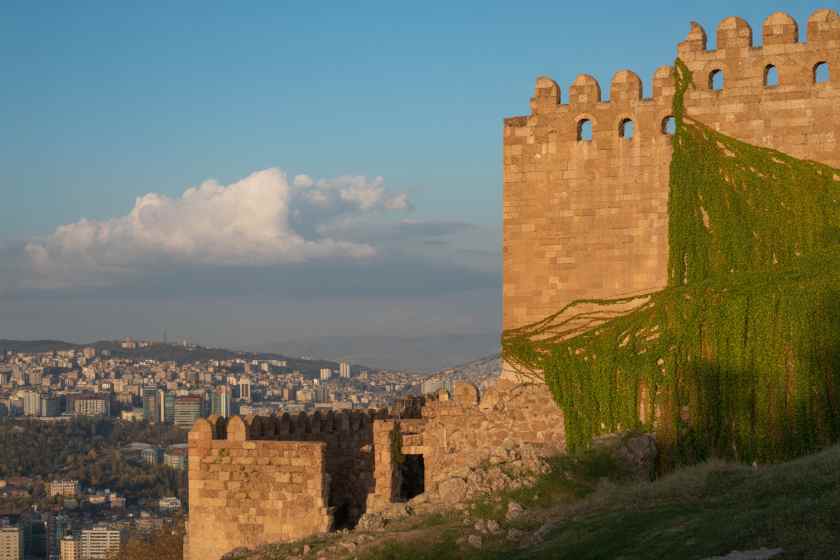 Türkiye’s Tourism Growth in August Driven by Russian and UK Visitors