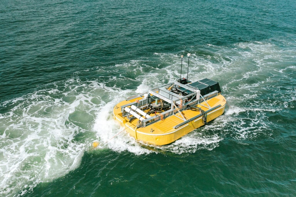 California clears key lease for wave-powered desalination pilot