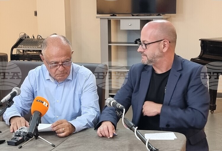 BTA :: Bulgaria's President Must Be Staunch Democrat, Unyielding in Fight against Corruption