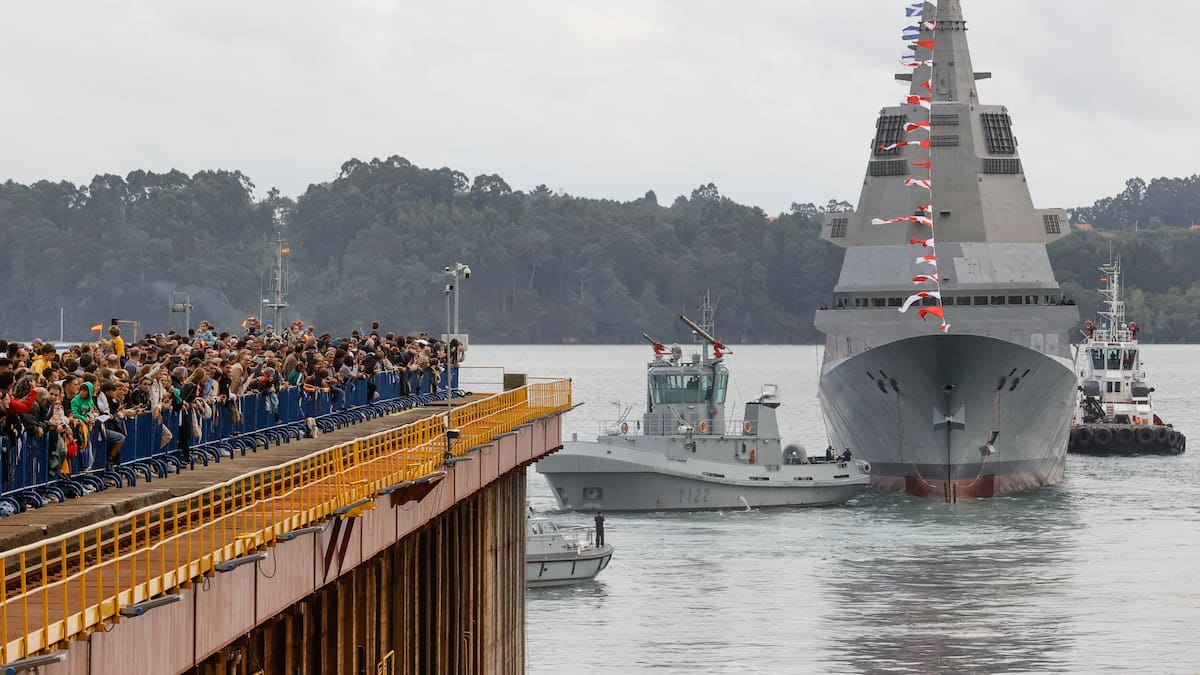 España bota la fragata F-111, la más moderna de la Armada | Radio Ferrol