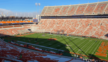 Clemson bus