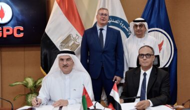 Dragon Oil and Egypt's Ministry of Petroleum sign the agreement for the drilling of three wells in the Gulf of Suez