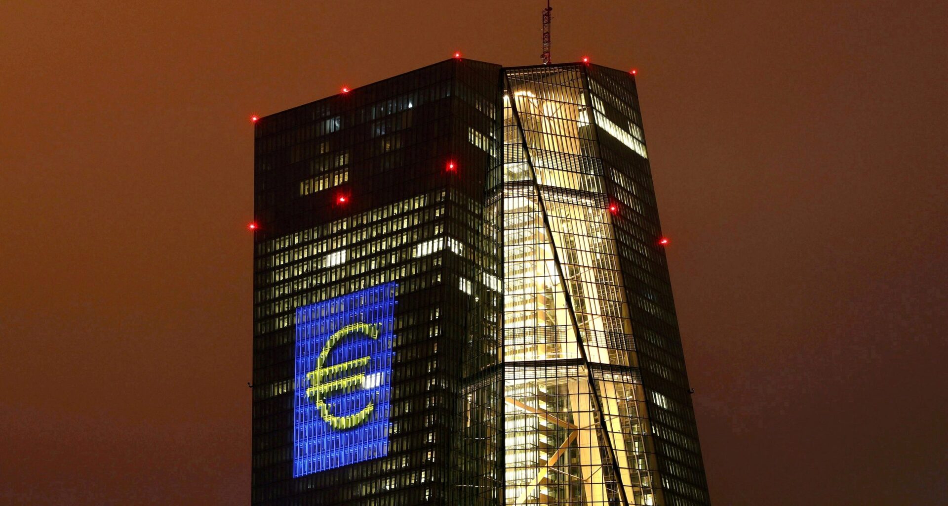 ECB’s Lagarde Calls for Strict Oversight of Foreign Stablecoins in Europe
