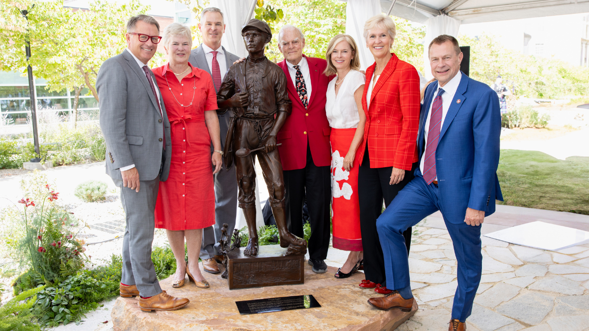 David Eccles School of Business unveils new statue honoring its namesake – @theU