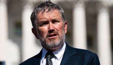 GOP Rep. Massie Exposes White House Threats Against Him Over Epstein Petition