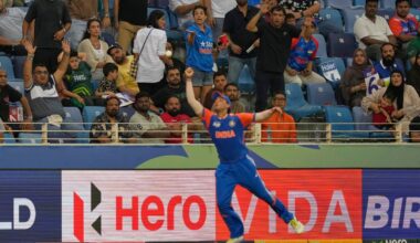 No handshake again as India and Pakistan play another ill-tempered Asia Cup T20 match