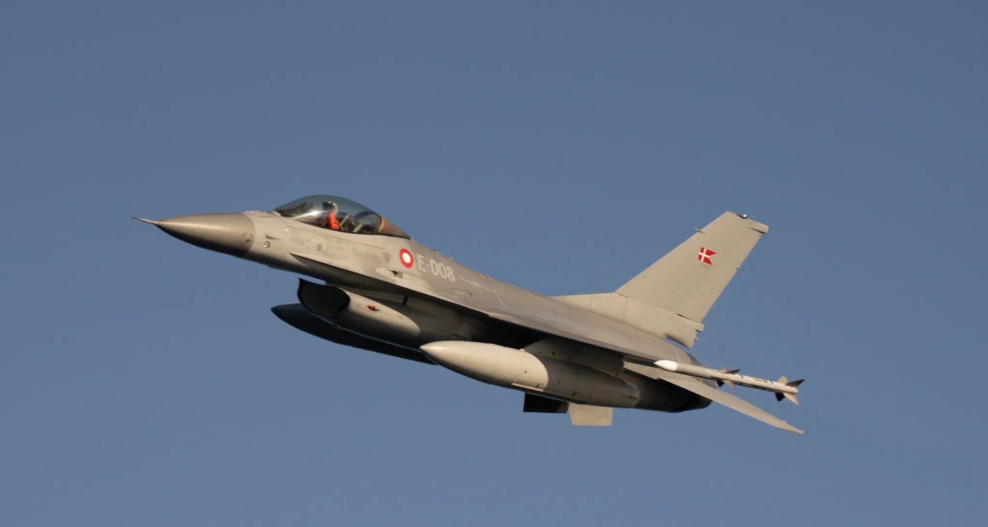 Denmark’s Air Force F-16s Lead One of Their Final Deployments in Greenland Ahead of Transfer to Argentina %