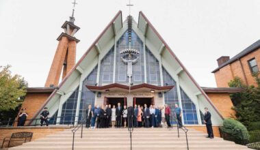 Lithuanian President Gitanas Nausėda visits Maspeth’s Transfiguration Church – QNS