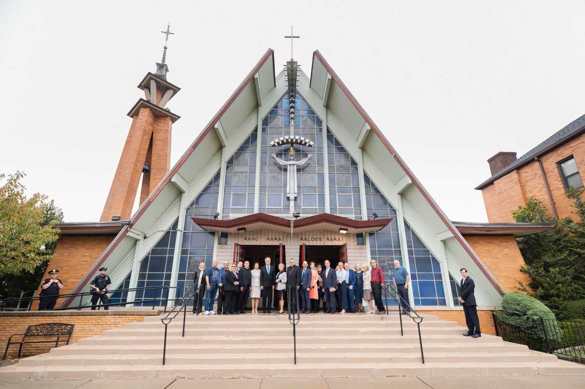 Lithuanian President Gitanas Nausėda visits Maspeth’s Transfiguration Church – QNS