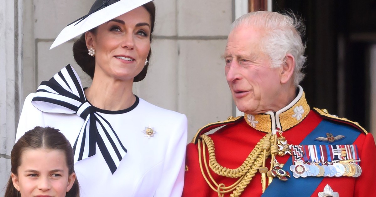 Kate Middleton & King Charles Joining Forces Is Making Palace Insiders Uncomfortable, Says Source
