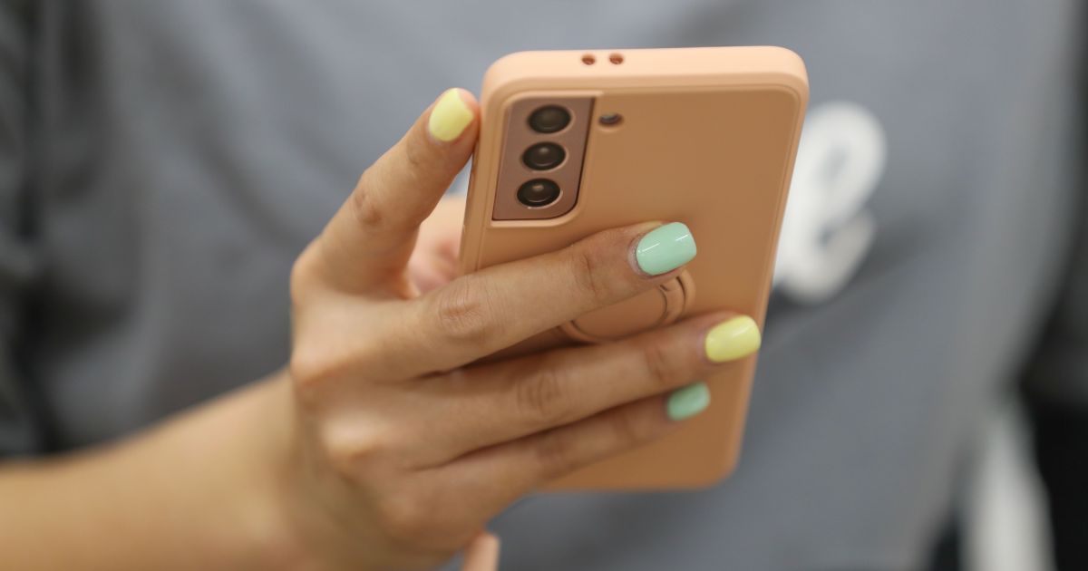 Australia moves to stamp out ‘nudify’ and stalking apps | Technology News