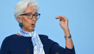 ECB keeps rates unchanged as economy steadies – POLITICO