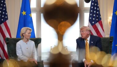 6 in 10 Europeans say von der Leyen should quit after trade deal with Trump, survey finds – POLITICO