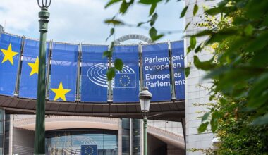 Economy, security crowd out climate as EU citizens’ top concerns