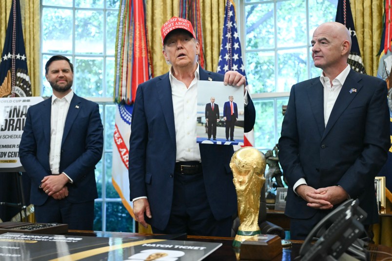 Trump Admin Returns Russian Dissident Asylum Seekers to Putin