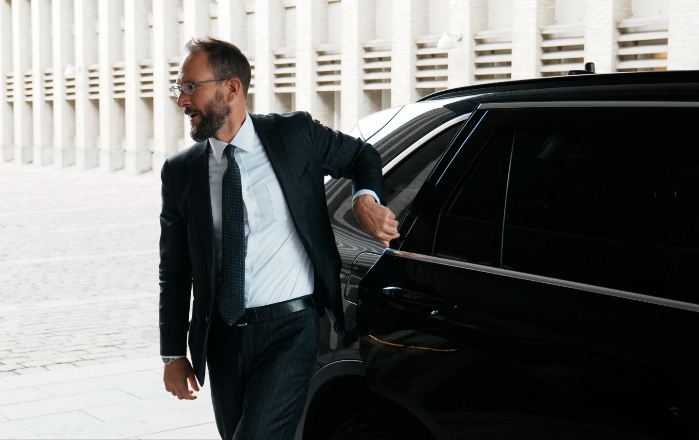 Mark Stroh, the US Chargé d'Affaires in Denmark arrives the Ministry of Foreign Affairs in Copenhagen, on August 27, 2025.