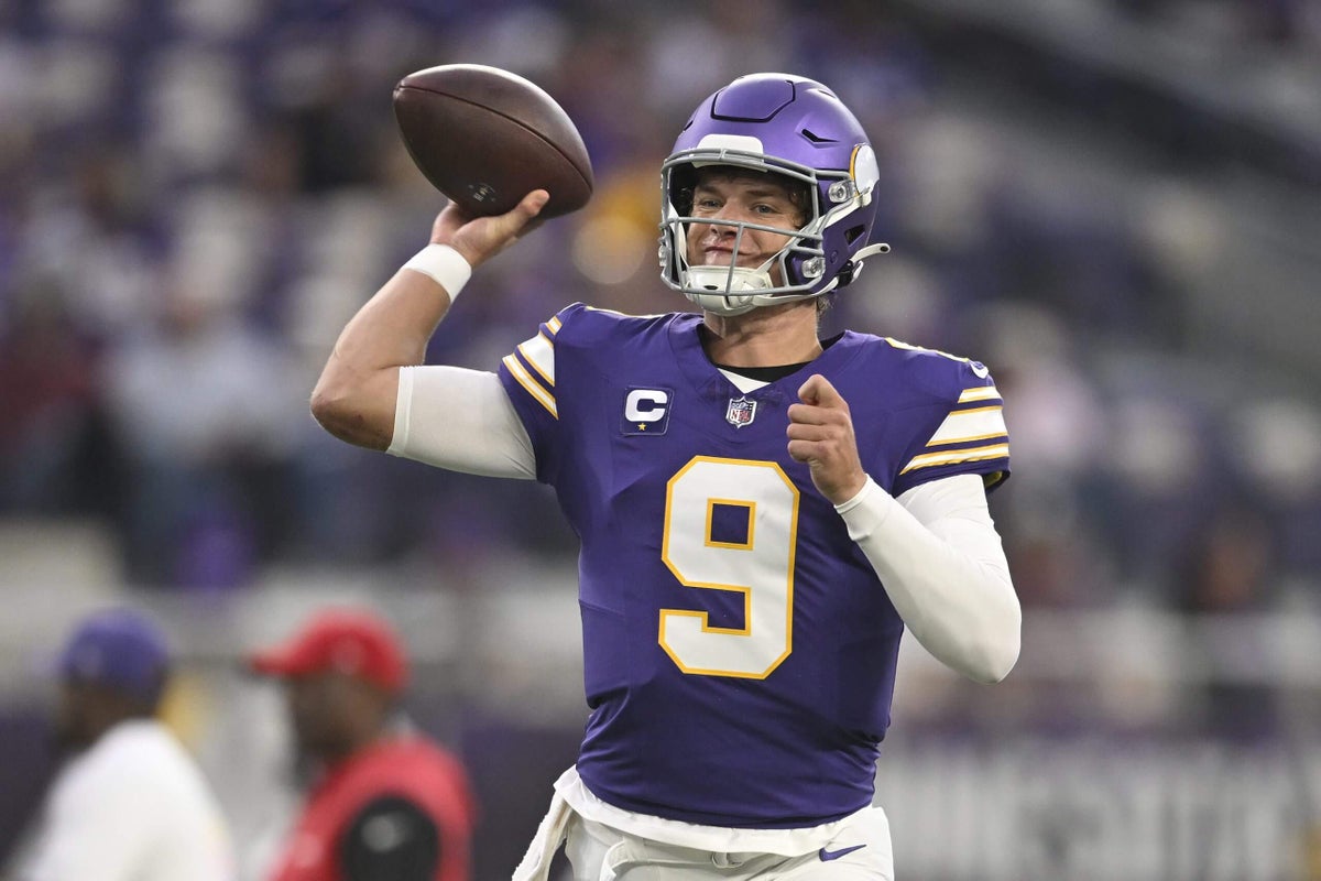 Vikings QB J.J. McCarthy to miss Week 3 with ankle injury, Carson Wentz to start