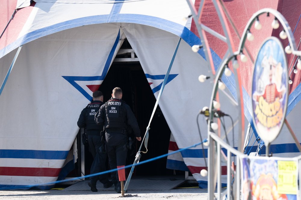 GettyImages-2237549629-Circus-accident