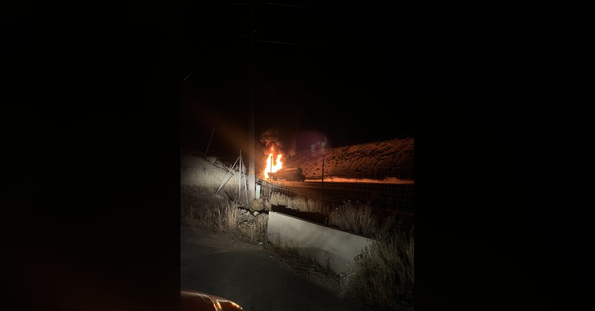 Crude oil fire prompts evacuation, road closure on Highway 6