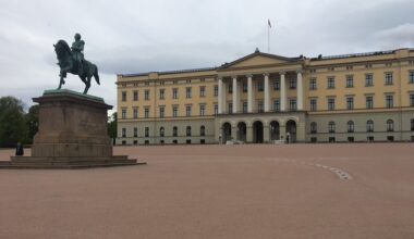 Outraged Norwegians defend their king