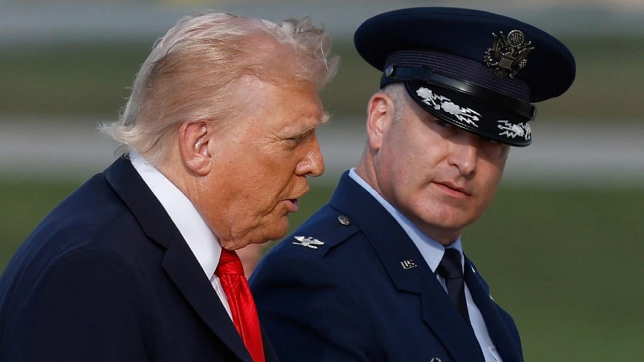 Frustrated GOP senators blow steam on Russia: ‘Sick of’ Trump, Vance ‘love affair’ with Putin