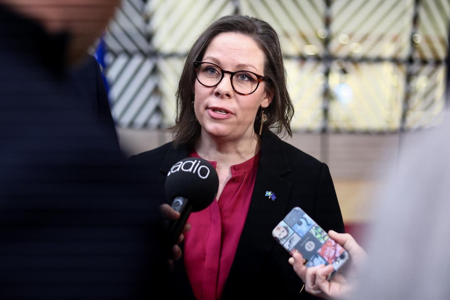 Sweden to impose 'honorable lifestyle' as residency condition