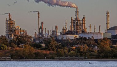 In 'Latest Pro-Polluter Move,' Trump EPA to End Emissions Data Collection | “EPA cannot avoid the climate crisis by simply burying its head in the sand as it baselessly cuts off its main source of greenhouse gas emissions data.”