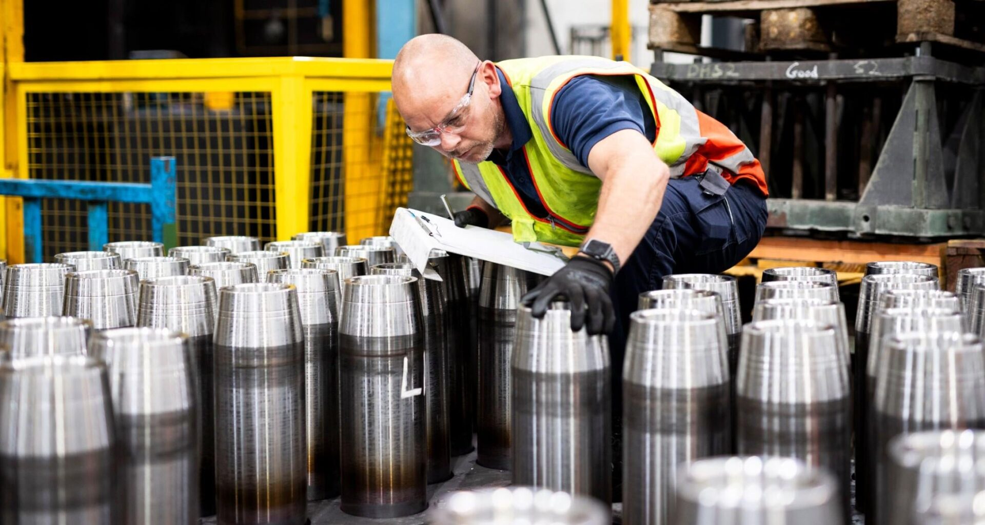Poland forms strategic partnership with Britain’s BAE Systems to produce artillery shells