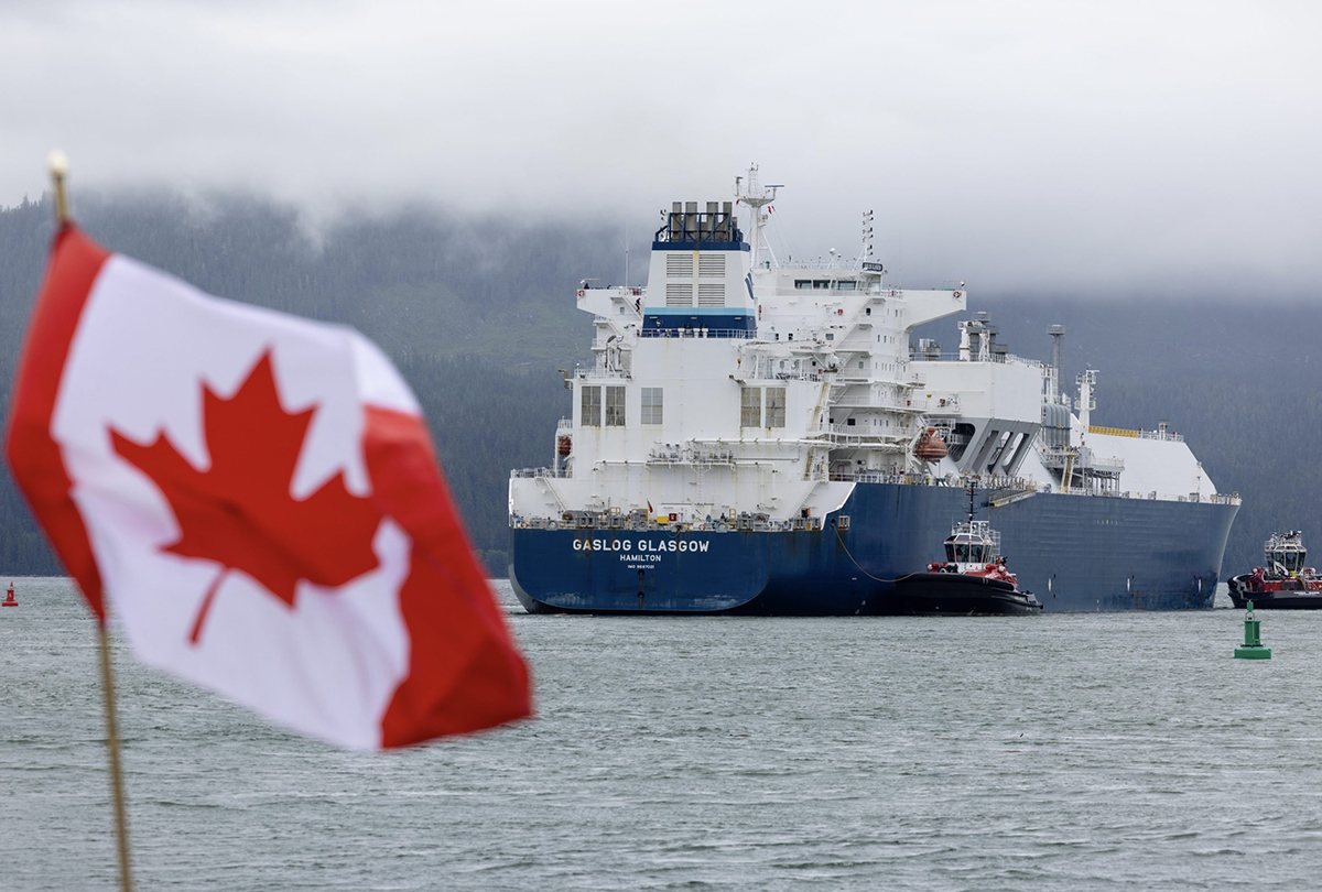 lng carrier gaslog glasgow at the canada site in kitimat, b.c. canada flag 1200x810