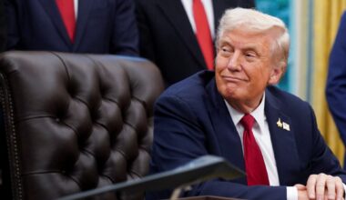 Trump warns Democrats of 'irreversible' actions in government shutdown