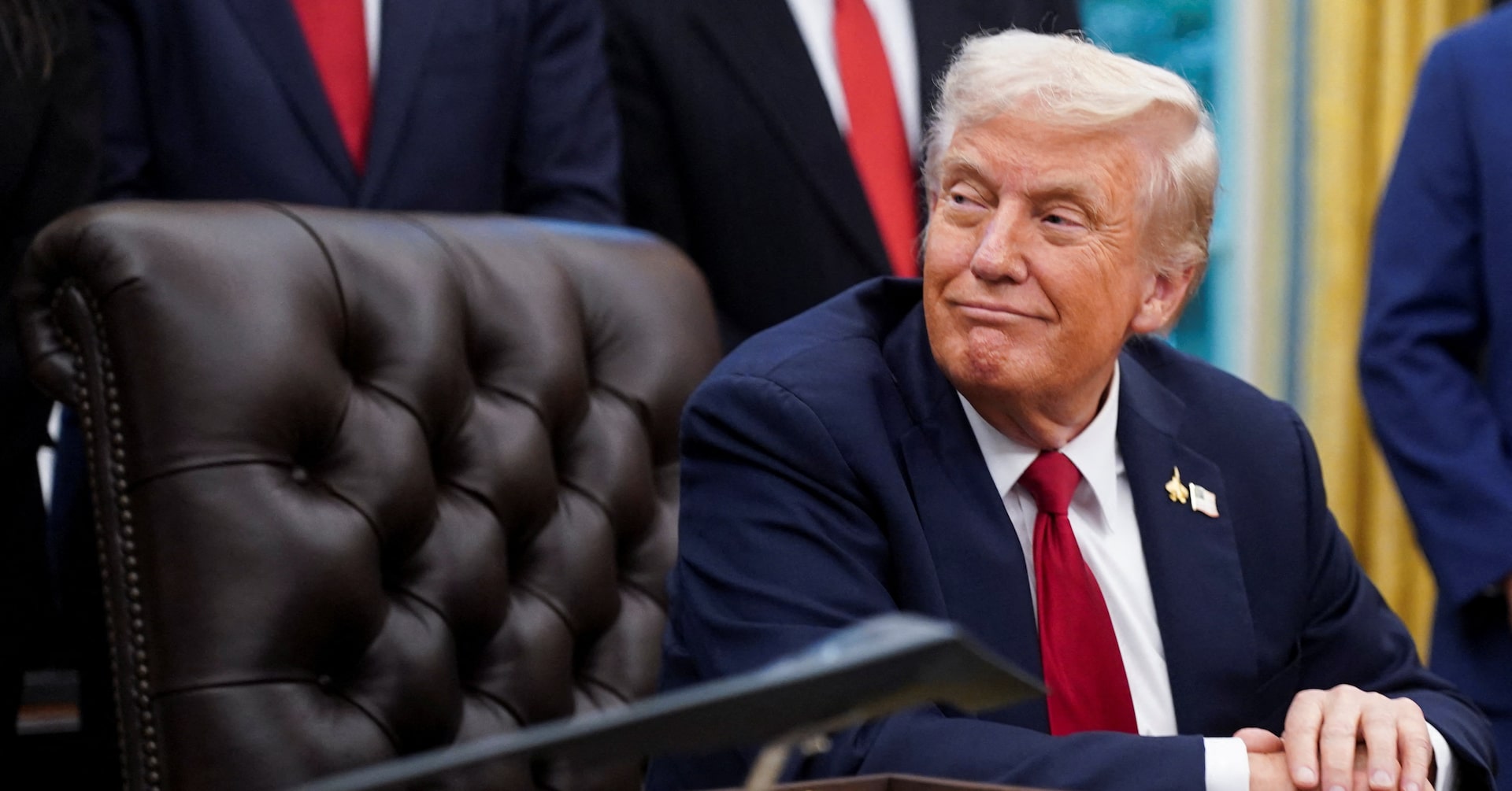 Trump warns Democrats of 'irreversible' actions in government shutdown