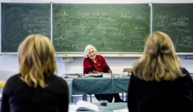 Foreign languages ​​are dying in adult education after price increases