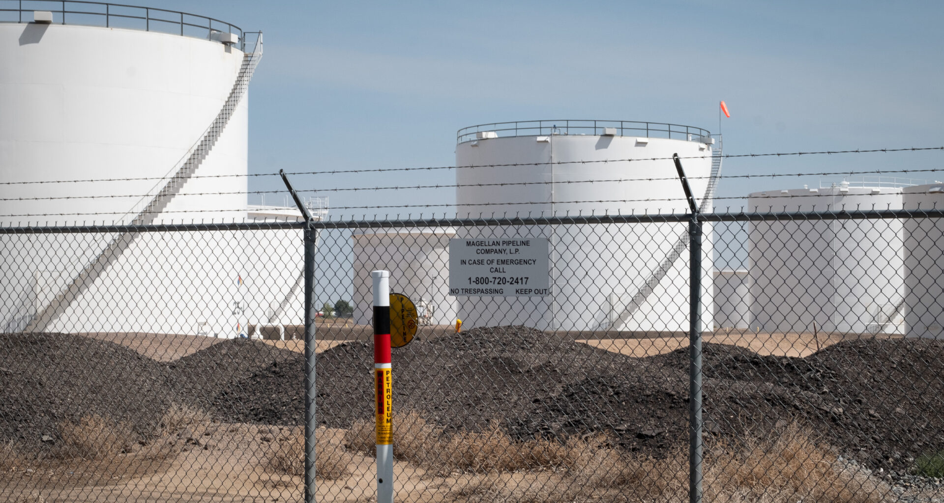 Environmental groups sue Colorado over late permits