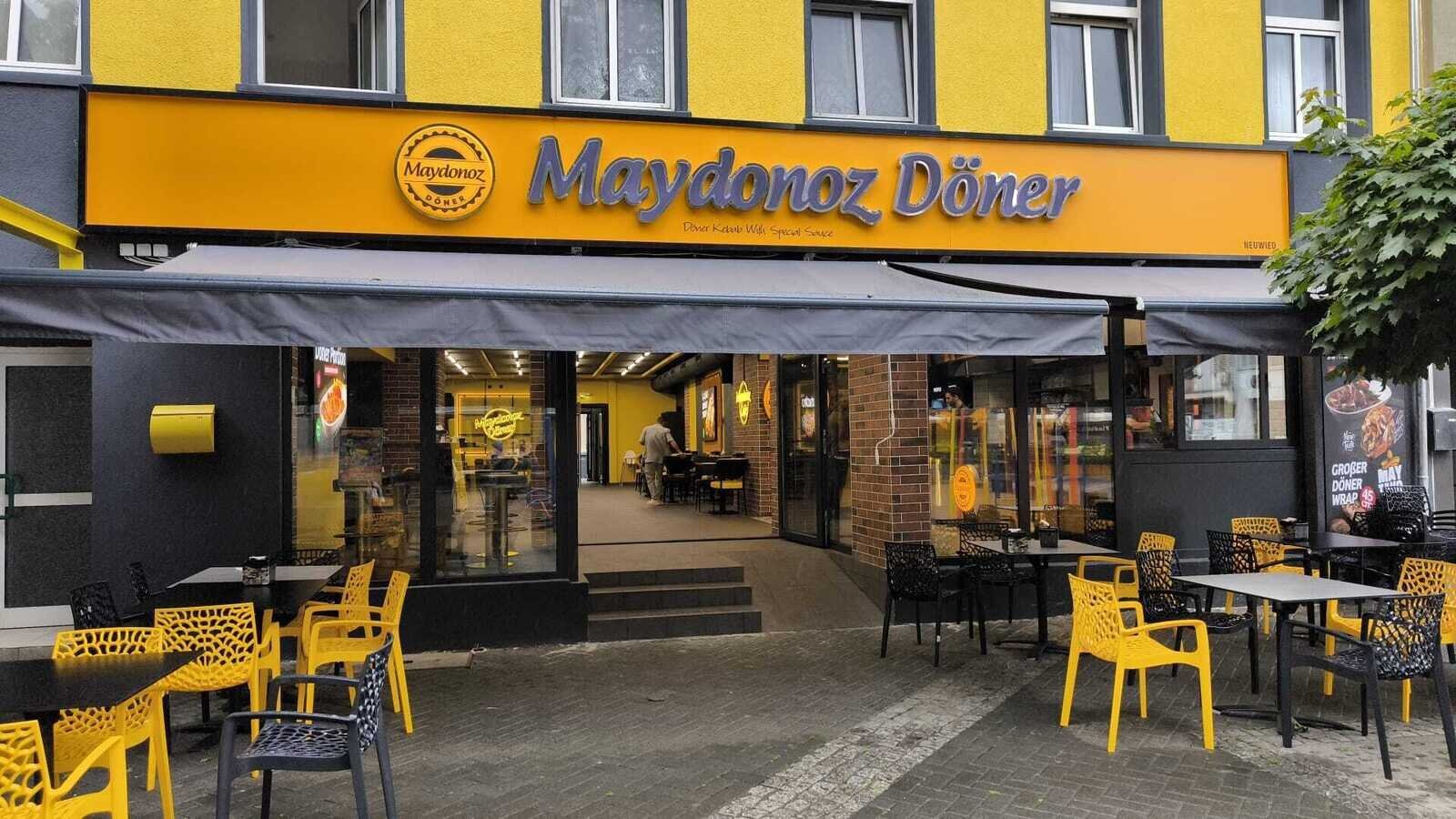 Turkey to auction off popular döner chain seized over Gülen links