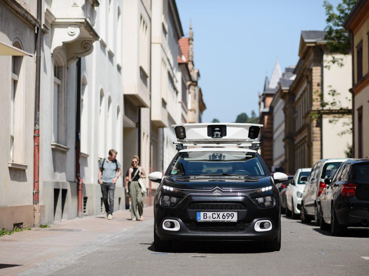 1000 Kontrollen pro Stunde: Heidelberg testet Scan-Auto gegen Falschparker