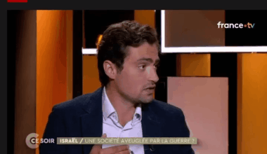 Nadav Lapid (réalisateur Israélien) dans Ccesoir : "moi je ne crois pas que le problème d'Israël soit le gvt Netanyahou[...] et je pense que ce génocide qui est en train de se commettre appartient au peuple (israélien)."