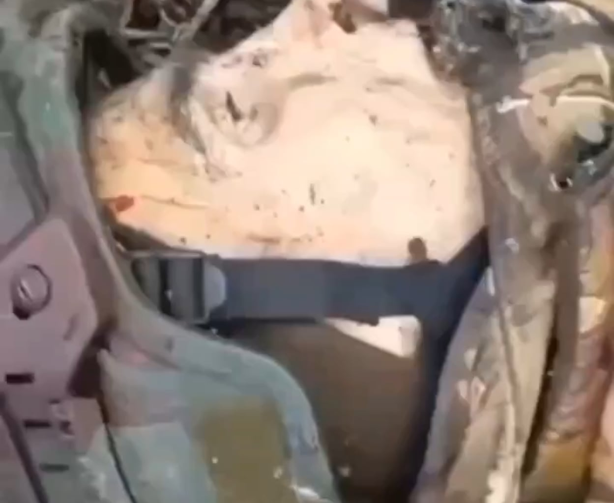 NSFW [very graphic! ]: Russian soldier filmed the aftermath of Ukrainian strikes on his comrades. Published 16.09.2025