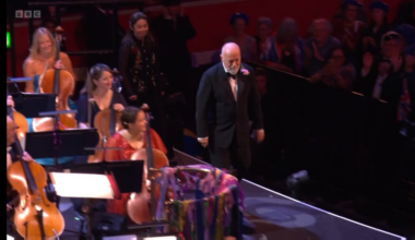 Bill Bailey playing The Typewriter at the Last Night of the Proms